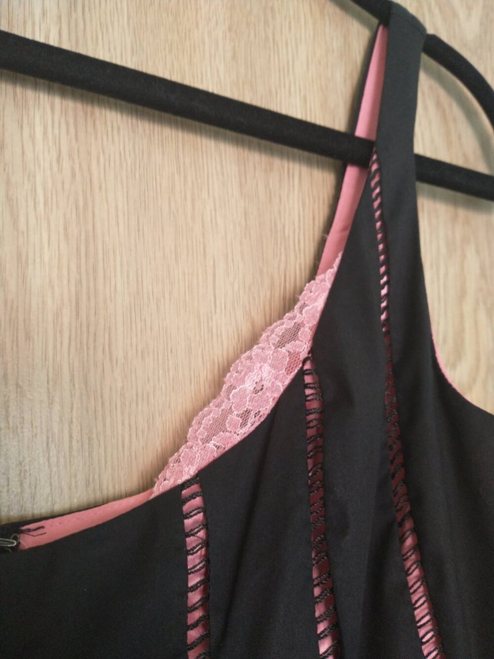 Rare Y2K Vtg Bebe Openwork Lattice Dress Pink Silk Lining Black Sexy Fit & Flare - Picture 5 of 16